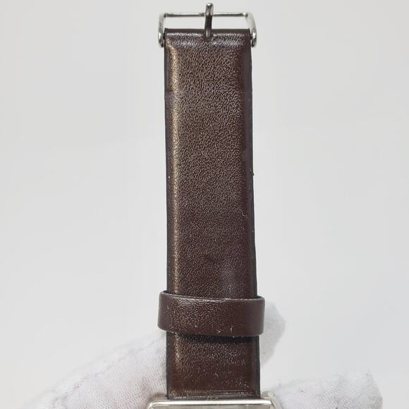 Disney Steamboat Willie Watch - Classic Mickey Mouse Design - Picture 4 of 10